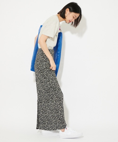 U by SPICK&SPAN(ユーバイスピックアンドスパン)の「BIGロゴTee(Tシャツ/カットソー・レディース・グレー/グリーン・FREE)」の4枚目の写真