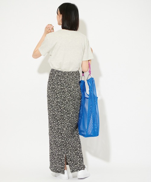 U by SPICK&SPAN(ユーバイスピックアンドスパン)の「BIGロゴTee(Tシャツ/カットソー・レディース・グレー/グリーン・FREE)」の6枚目の写真