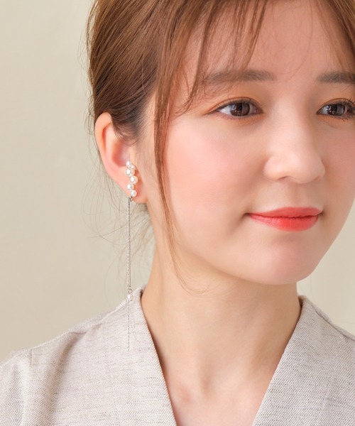 Phoebe（フィービィー）の「2wayデコラティブパールチェーンイヤーカフ（イヤーカフ・レディース・イエローゴールド/シルバー/ピンクゴールド/ゴールド系1/シルバー系1・FREE）」の12枚目の写真