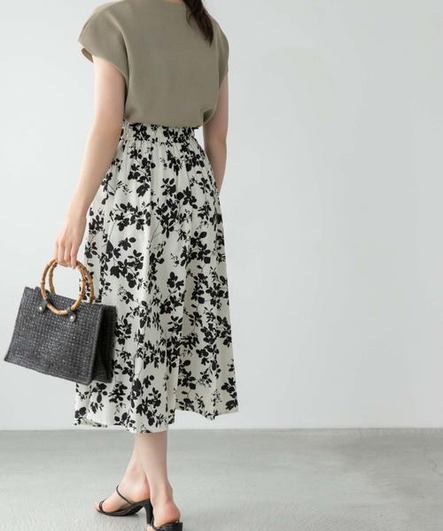 Edit Sheen(エディットシーン)の「バンブーハンドルペーパーかごバッグ(かごバッグ・レディース・ブラック/ベージュ・FREE)」の4枚目の写真