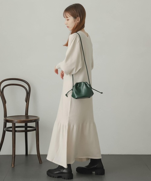 SENSE OF PLACE by URBAN RESEARCH（センスオブプレイスバイアーバンリサーチ）の「ボリュームタックショルダーバッグ（ショルダーバッグ・レディース・オレンジ/ブルー/アイボリー/ブラック/グリーン・ONE）」の10枚目の写真