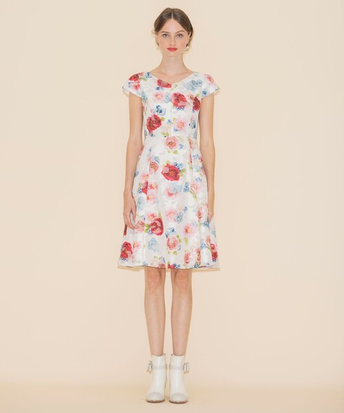 TOCCA(トッカ)の「ATELIER SENKA ドレス(ワンピース・レディース・アイボリー系7/ブラック系7・4/6/2/0)」の18枚目の写真