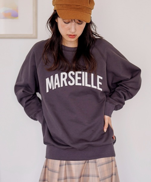 NOELA(ノエラ)の「【WEB限定】オーバーサイズロゴスウェット(スウェット・レディース・チャコールグレー/ネイビー/オフホワイト・フリー)」の1枚目の写真