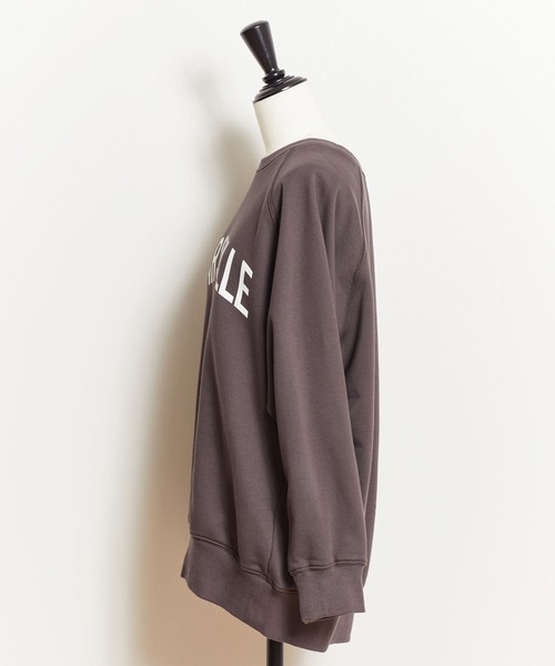 NOELA(ノエラ)の「【WEB限定】オーバーサイズロゴスウェット(スウェット・レディース・チャコールグレー/ネイビー/オフホワイト・フリー)」の19枚目の写真