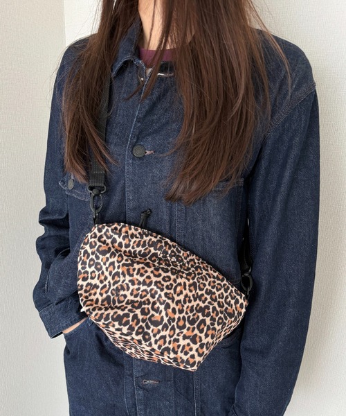FREDRIK PACKERS(フレドリックパッカーズ)の「【FREDRIK PACKERS】1000D FAM SHOULDER(ショルダーバッグ・メンズ・ブラック/ベージュ/オリーブ/レオパード・FREE)」の4枚目の写真