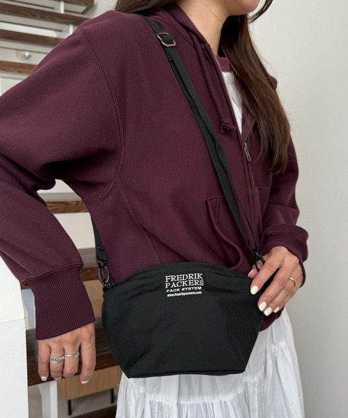 FREDRIK PACKERS(フレドリックパッカーズ)の「【FREDRIK PACKERS】1000D FAM SHOULDER(ショルダーバッグ・メンズ・ブラック/ベージュ/オリーブ/レオパード・FREE)」の2枚目の写真