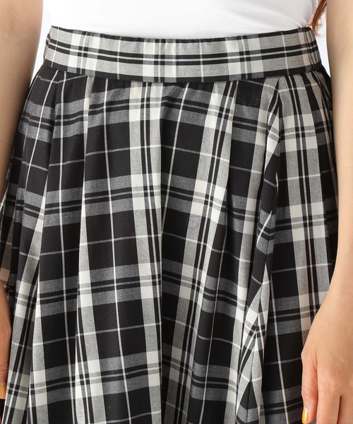 niko and...（ニコアンド）の「イージータックフレアスカート（スカート・レディース・ホワイト/パープル/ブラウン/オリーブ/チャコール・MEDIUM/LARGE）」の10枚目の写真