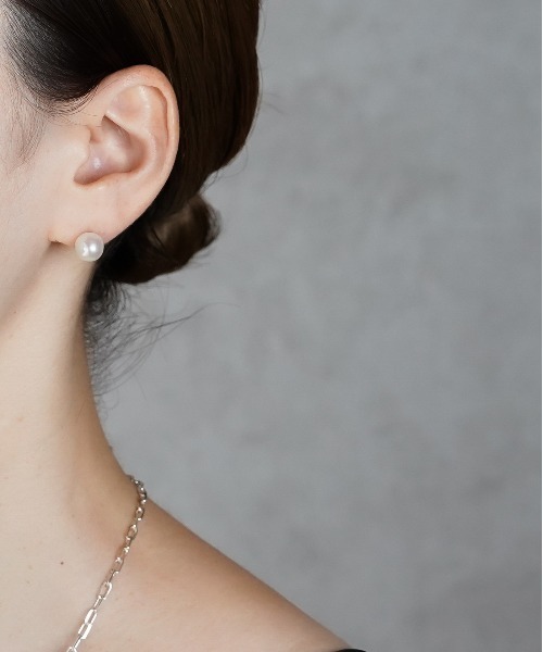ISOLATION（アイソレーション）の「【ISOLATION / アイソレーション】 Pearl pierce　/ 淡水バロックパールピアス / 片耳（ピアス（片耳用）・レディース・ホワイト・FREE）」の4枚目の写真