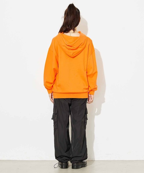 X-girl（エックスガール）の「3D EMBROIDERY LOGO SWEAT HOODIE