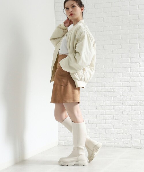 Cutie Blonde(キューティーブロンド)の「◆【女性らしく着られる!】中綿MA-1(ブルゾン・レディース・ブラック/オリーブ/ナチュラル・03/02)」の9枚目の写真