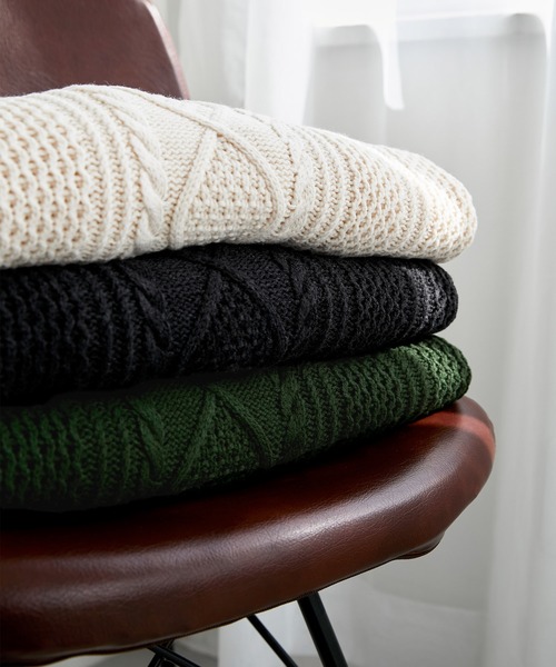 MONO-MART(モノマート)の「ケーブル編みボリュームルーズプルオーバーニット(ニット/セーター・メンズ・ダークグレー/イエロー/グリーン/ブラウン/アイボリー/ブラック/グレイッシュブルー/ダークネイビー/ベージュ/オレンジ/ライトグレー・M/L)」の20枚目の写真