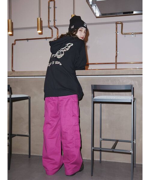 jouetie（ジュエティ）の「NEW ERAバタフライフーディー【コラボ】（パーカー・レディース・ブラック・MEDIUM）」の9枚目の写真