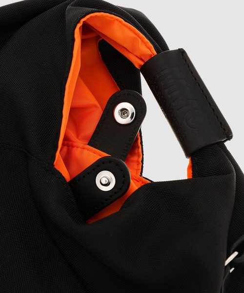 MM6 Maison Margiela(エムエムシックス メゾン マルジェラ)の「HANDBAG(ハンドバッグ・レディース・その他1/ブラック/その他・FREE)」の6枚目の写真