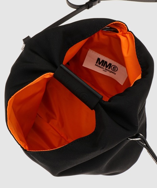 MM6 Maison Margiela(エムエムシックス メゾン マルジェラ)の「HANDBAG(ハンドバッグ・レディース・その他1/ブラック/その他・FREE)」の9枚目の写真
