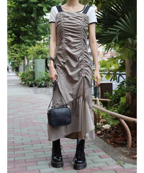 EVRIS（エヴリス）の「ボールチェーンエンボスミニショルダーBAG（ショルダーバッグ・レディース・ブラック/シルバー/ホワイト・FREE）」の9枚目の写真