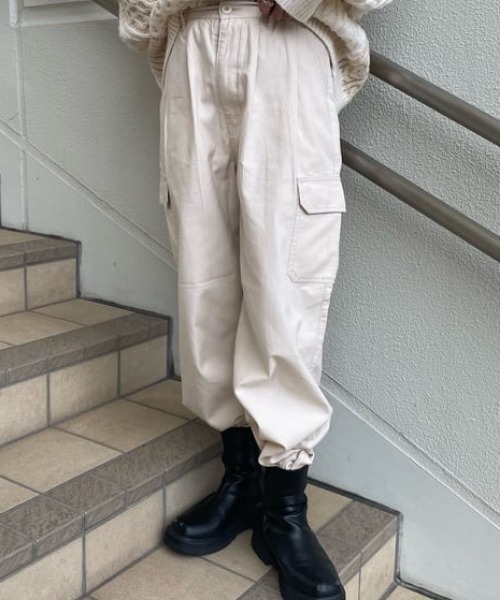RODEO CROWNS WIDE BOWL（ロデオクラウンズワイドボウル）の「ミリタリ-2way パンツ（カーゴパンツ・レディース・カーキ/アイボリー/ブラック・MEDIUM/SMALL）」の2枚目の写真