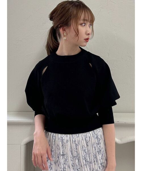 dazzlin（ダズリン）の「カットアウトボンディングトップス（Tシャツ/カットソー・レディース・ブラック/オフホワイト/ブルー・FREE）」の4枚目の写真