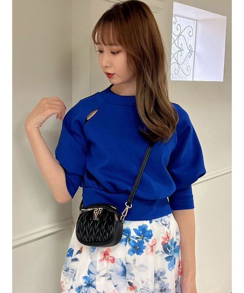 dazzlin（ダズリン）の「カットアウトボンディングトップス（Tシャツ/カットソー・レディース・ブラック/オフホワイト/ブルー・FREE）」の6枚目の写真