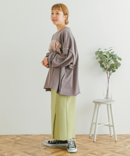 ITEMS URBANRESEARCH（アイテムズ アーバンリサーチ）の「ロゴスウェット（Tシャツ/カットソー・レディース・チャコールグレー/モカ/グレー・FREE）」の11枚目の写真