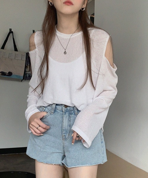 LAFFMO(ラフモ)の「ショルダースリットシアーリブトップス(Tシャツ/カットソー・レディース・グレー/ブラック/ホワイト/ブルー・FREE)」の7枚目の写真