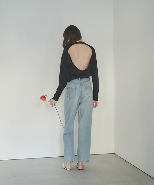 HANNE(アン)の「バックデザインロングスリーブTEE(Tシャツ/カットソー・レディース・ブラック/ブルー/アイボリー・フリー)」の4枚目の写真