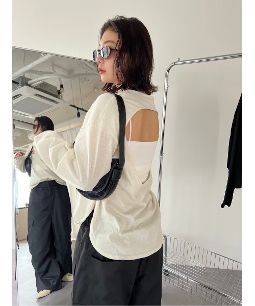 HANNE(アン)の「バックデザインロングスリーブTEE(Tシャツ/カットソー・レディース・ブラック/ブルー/アイボリー・フリー)」の19枚目の写真