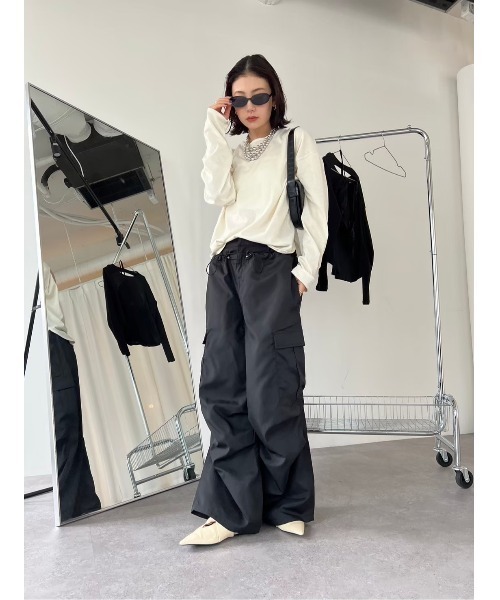 HANNE(アン)の「バックデザインロングスリーブTEE(Tシャツ/カットソー・レディース・ブラック/ブルー/アイボリー・フリー)」の20枚目の写真