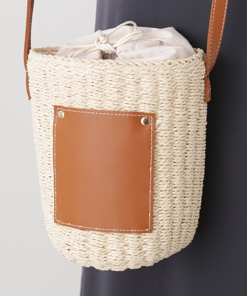 N.（N. Natural Beauty Basic）（エヌエヌナチュラルビューティーベーシック）の「◆ペーパーコンビミニショルダーバッグ（ショルダーバッグ・レディース・ブラック/ベージュ・ﾌﾘ-）」の7枚目の写真