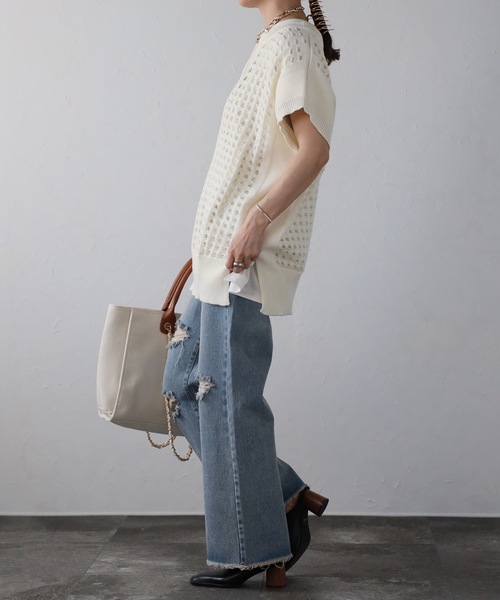 ap retro(アプレトロ)の「ディープVネック 透かしニット ベスト(ベスト・レディース・ブラック/グレー/アイボリー/ネイビー・FREE)」の9枚目の写真