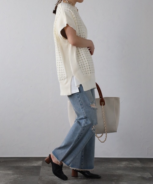 ap retro(アプレトロ)の「ディープVネック 透かしニット ベスト(ベスト・レディース・ブラック/グレー/アイボリー/ネイビー・FREE)」の15枚目の写真