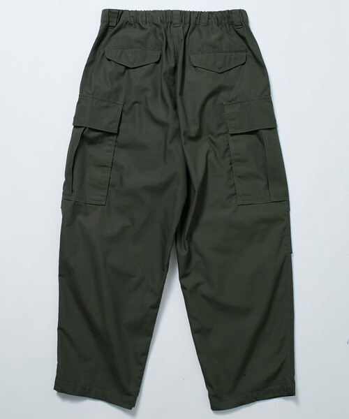 FREAK'S STORE(フリークスストア)の「限定展開 6ポケット ワイドシルエット カーゴパンツ(カーゴパンツ・メンズ・オリーブ/ベージュ/ブラック・SMALL/MEDIUM/LARGE)」の17枚目の写真