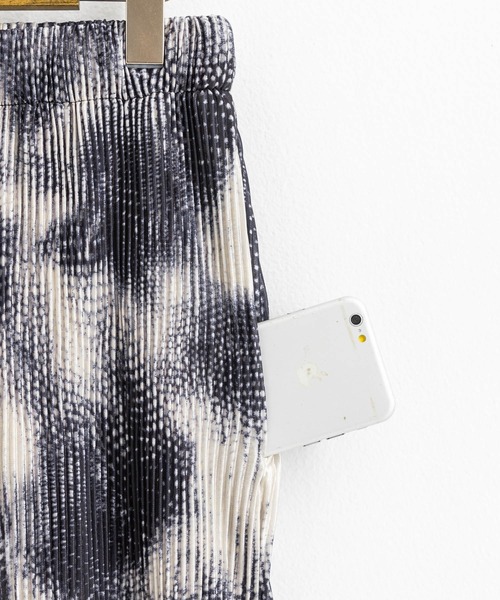 Ressaca（レサーカ）の「ルーズストレートシルエット タイダイ柄ワイドタックイージーパンツ（その他パンツ・メンズ・ブラウン/ホワイト・M/XL/L）」の8枚目の写真