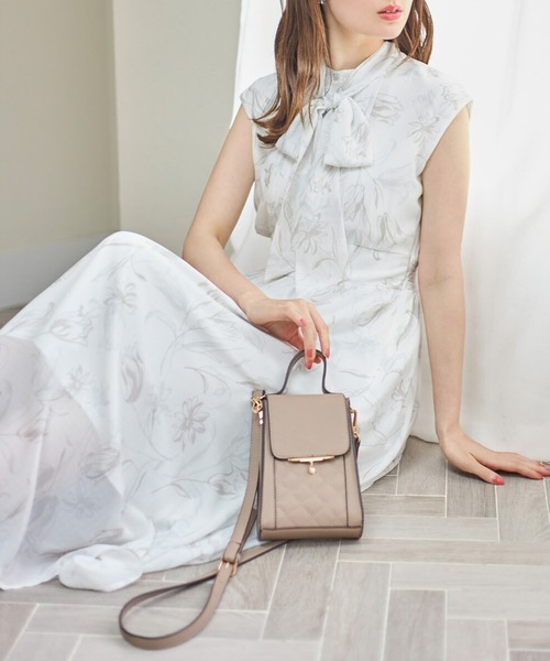 tocco closet（トッコ　クローゼット）の「２ＷＡＹボウタイリボン付きウエストりぼんフラワープリントシアーワンピース（ワンピース・レディース・ホワイト/サックスブルー/ピンク・M）」の4枚目の写真