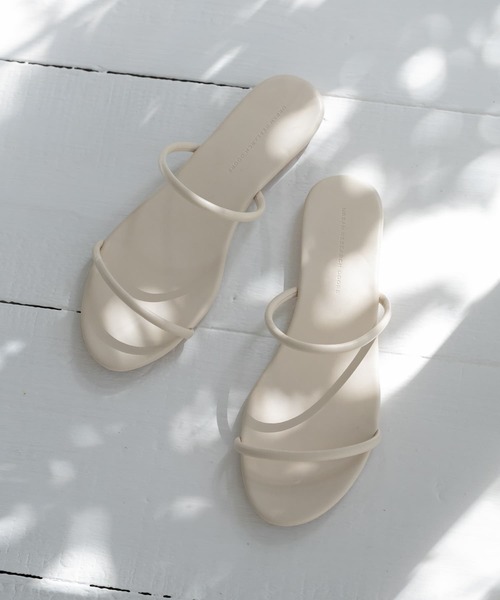 URBAN RESEARCH DOORS（アーバンリサーチドアーズ）の「ダブルストラップサンダル（サンダル・レディース・ブラック/アイボリー・36/37/38）」の6枚目の写真