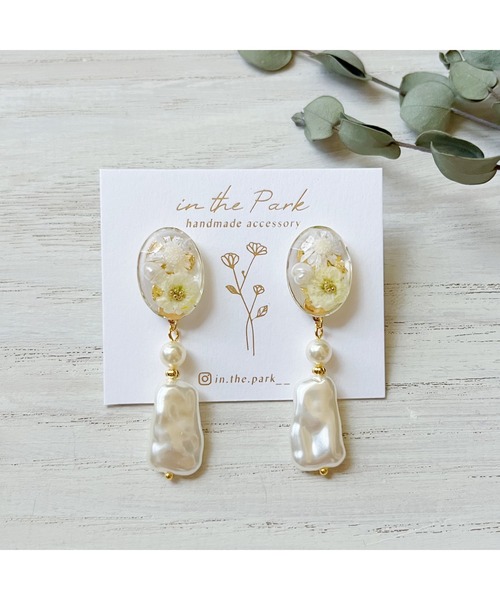 tone(トーン)の「【in the Park】かすみ草とレクタングルパール ピアス(MA)(ピアス(両耳用)・レディース・イエロー/ミント・FREE)」の3枚目の写真