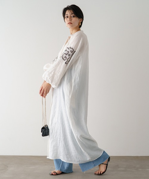 Loungedress - Loungedress ラウンジドレス 刺繍ロゴニット アイボリー 新品 未開封 LOUNGEDRESS（ラウンジドレス）の「ロゴ刺繍カーディガン