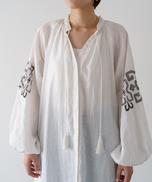 LOUNGEDRESS リネン刺繍ワンピース LOUNGEDRESS（ラウンジドレス）の「リネン刺繍ワンピース