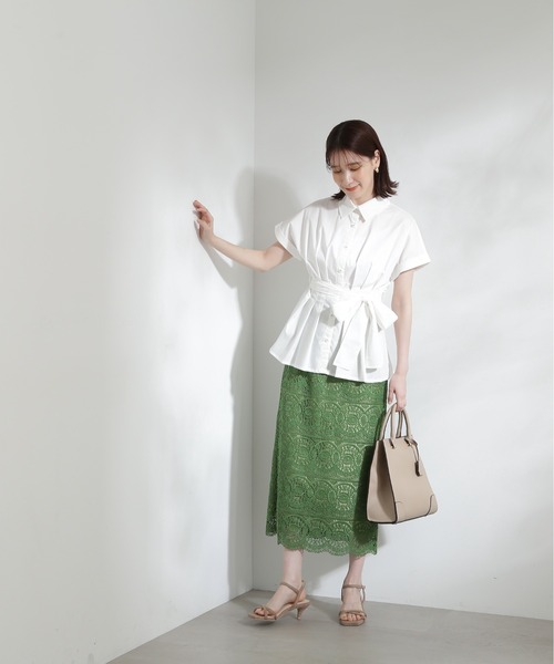 N.（N. Natural Beauty Basic）（エヌエヌナチュラルビューティーベーシック）の「◆ウエストリボンペプラムシャツブラウス（シャツ/ブラウス・レディース・ブラック/カーキ/オフホワイト・MEDIUM）」の7枚目の写真