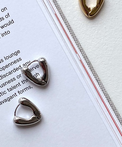 titivate（ティティベイト）の「ハートフープピアス（ピアス（両耳用）・レディース・ゴールド/シルバー・FREE）」の8枚目の写真