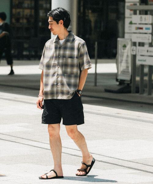 ITEMS URBANRESEARCH(アイテムズ アーバンリサーチ)の「カラーナイロン カーゴショートパンツ(カーゴパンツ・メンズ・パープル/ブルー/ブラック・LARGE/MEDIUM)」の14枚目の写真