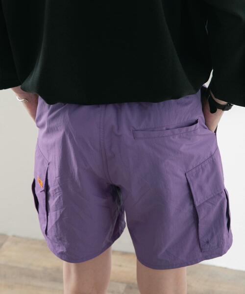 ITEMS URBANRESEARCH(アイテムズ アーバンリサーチ)の「カラーナイロン カーゴショートパンツ(カーゴパンツ・メンズ・パープル/ブルー/ブラック・LARGE/MEDIUM)」の8枚目の写真
