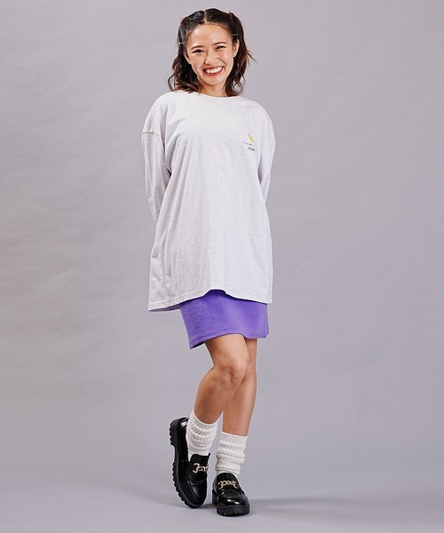 （What it isNt）ART BY MARKGONZALES（ワットイットイズント）の「(What it isNt)ART BY MARKGONZALES/ワット イット イズント マークゴンザレス オーバーサイズロンT ロゴロンT バックロゴ ピグメントT DESI 2H7-63394（Tシャツ/カットソー・レディース・ブラック/チャコールグレー/ライトグレー・L/M）」の7枚目の写真