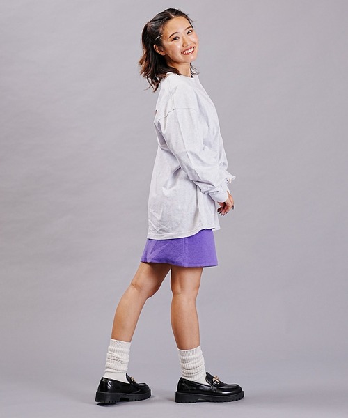 （What it isNt）ART BY MARKGONZALES（ワットイットイズント）の「(What it isNt)ART BY MARKGONZALES/ワット イット イズント マークゴンザレス オーバーサイズロンT ロゴロンT バックロゴ ピグメントT DESI 2H7-63394（Tシャツ/カットソー・レディース・ブラック/チャコールグレー/ライトグレー・L/M）」の10枚目の写真