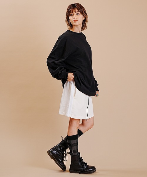 （What it isNt）ART BY MARKGONZALES（ワットイットイズント）の「(What it isNt)ART BY MARKGONZALES/ワット イット イズント マークゴンザレス オーバーサイズロンT ロゴロンT バックロゴ ピグメントT DESI 2H7-63394（Tシャツ/カットソー・レディース・ブラック/チャコールグレー/ライトグレー・L/M）」の19枚目の写真