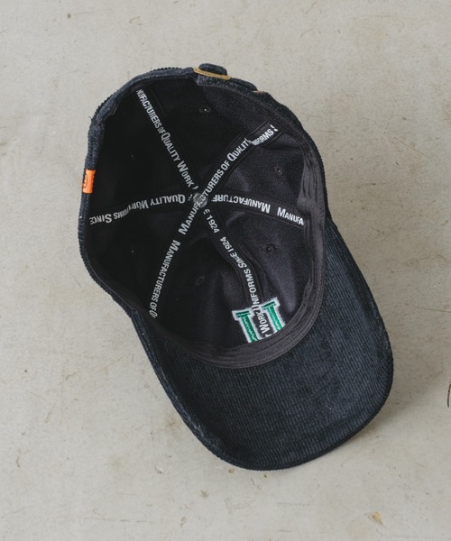 UNIVERSAL OVERALL（ユニバーサルオーバーオール）の「【UNIVERSAL OVERALL】別注コーデュロイロゴキャップ（キャップ・メンズ・アイボリー/サックスブルー/ピンク/ブラック・ONE SIZE）」の9枚目の写真