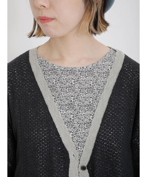 Samansa Mos2（サマンサ モスモス）の「バイカラースカラップVネックカーディガン（カーディガン/ボレロ・レディース・キナリ/モカ/チャコールグレー/ベージュ・F）」の13枚目の写真