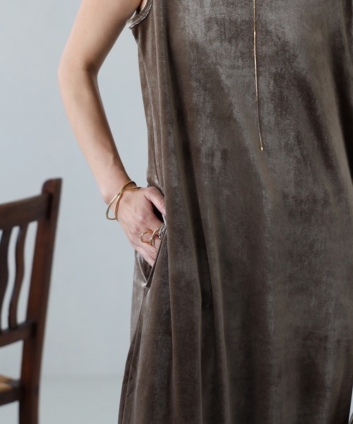 Bonjour Sagan（ボンジュールサガン）の「ベロアタンクロングワンピース（ワンピース・レディース・ブラック/ブラウン・FREE）」の14枚目の写真