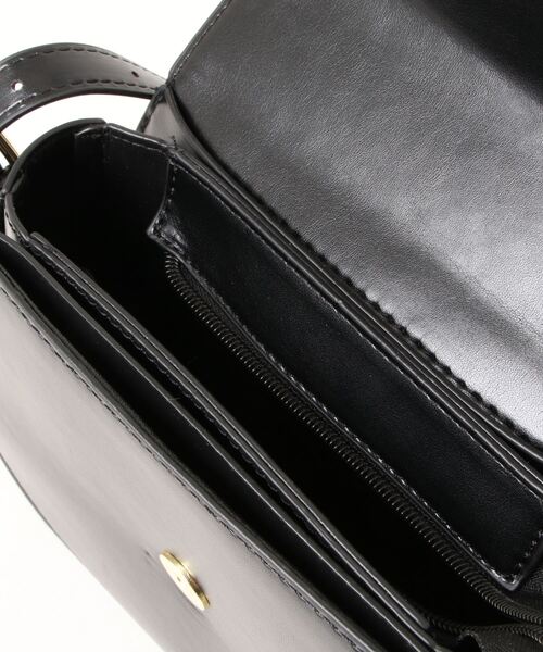 clear（クリア）の「スクエアショルダーバッグ（ショルダーバッグ・レディース・ピンク/ブラウン/ブラック/オフホワイト・F）」の7枚目の写真