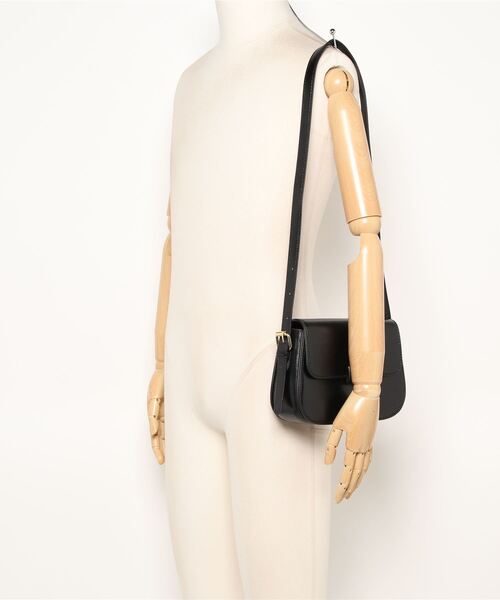 clear（クリア）の「スクエアショルダーバッグ（ショルダーバッグ・レディース・ピンク/ブラウン/ブラック/オフホワイト・F）」の9枚目の写真