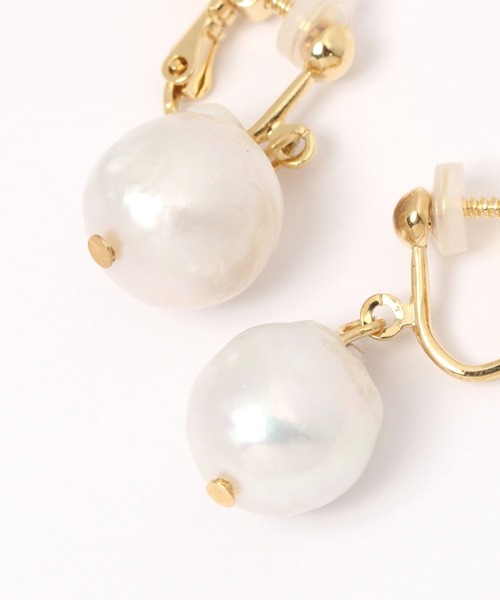 LEPSIM（レプシィム）の「【jours heureux】淡水パールイヤリング　979716（イヤリング・レディース・ゴールド・ONE SIZE）」の3枚目の写真